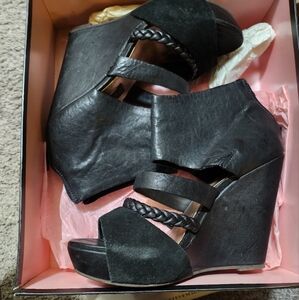 Women platform sandals